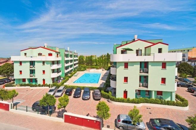Residence Roberta Con Piscina - Agenzia Cocal Καόρλε Εξωτερικό φωτογραφία