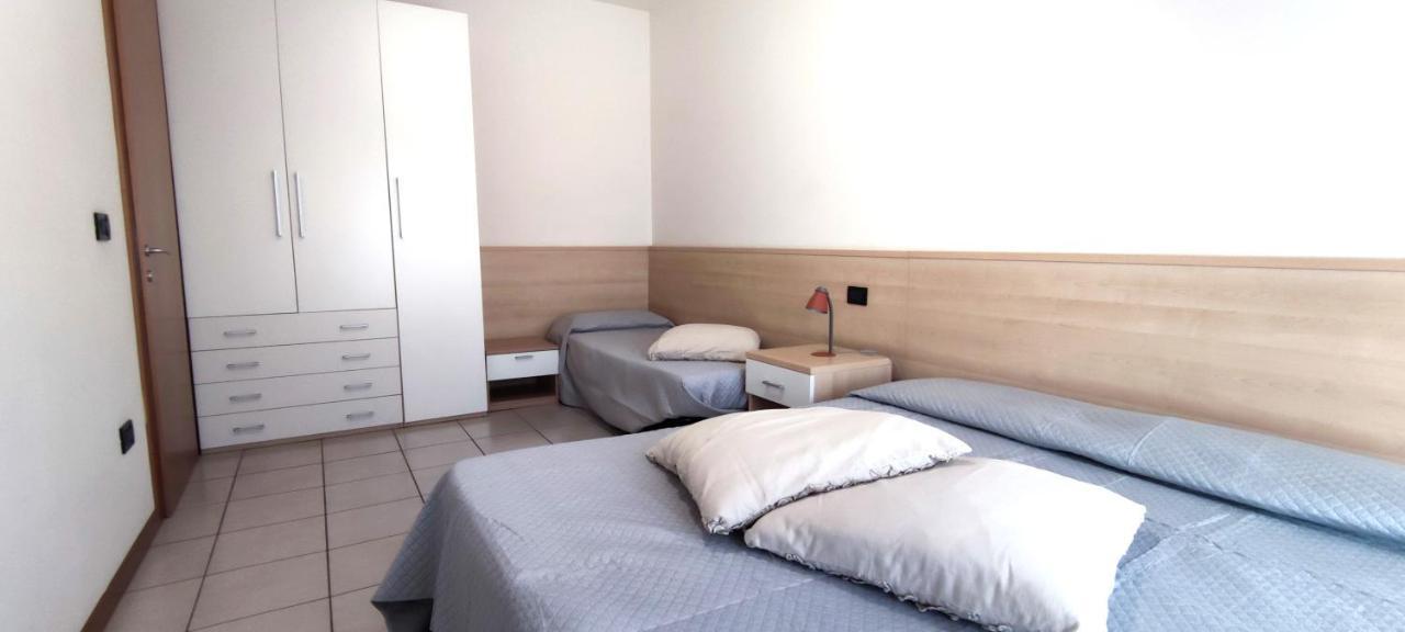 Residence Roberta Con Piscina - Agenzia Cocal Καόρλε Εξωτερικό φωτογραφία