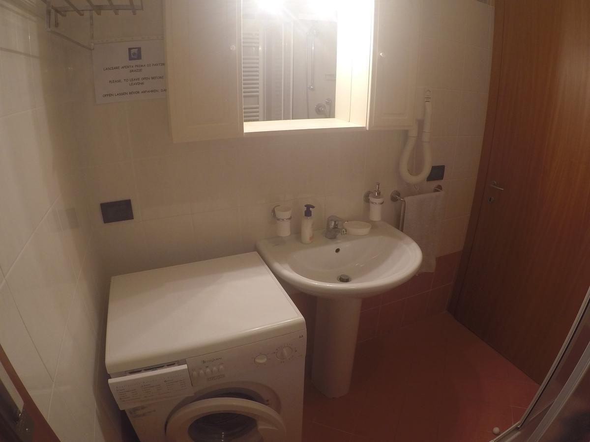 Residence Roberta Con Piscina - Agenzia Cocal Καόρλε Εξωτερικό φωτογραφία